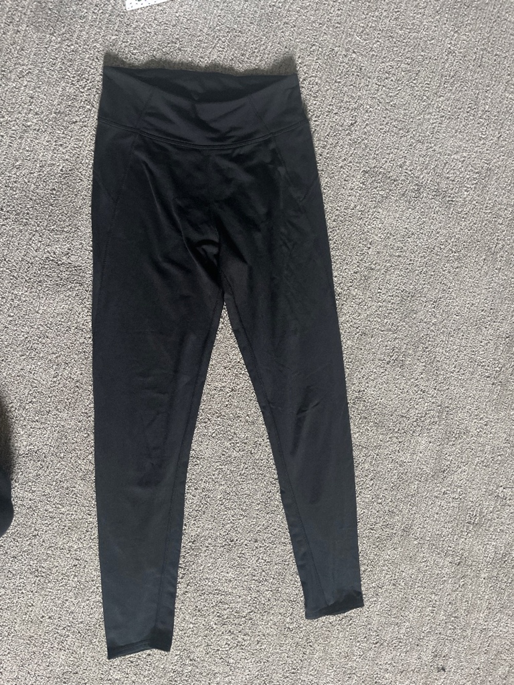 Soft Women’s Black Athletic Leggings small